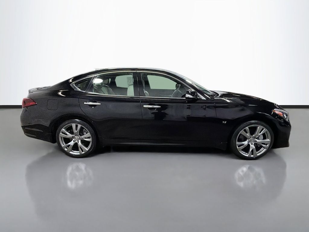2016 INFINITI Q70 3.7X