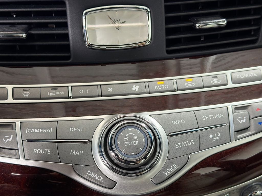 2016 INFINITI Q70 3.7X