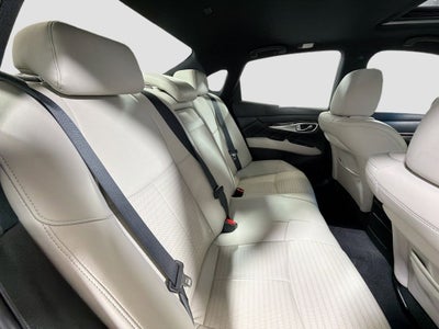 2016 INFINITI Q70 3.7X