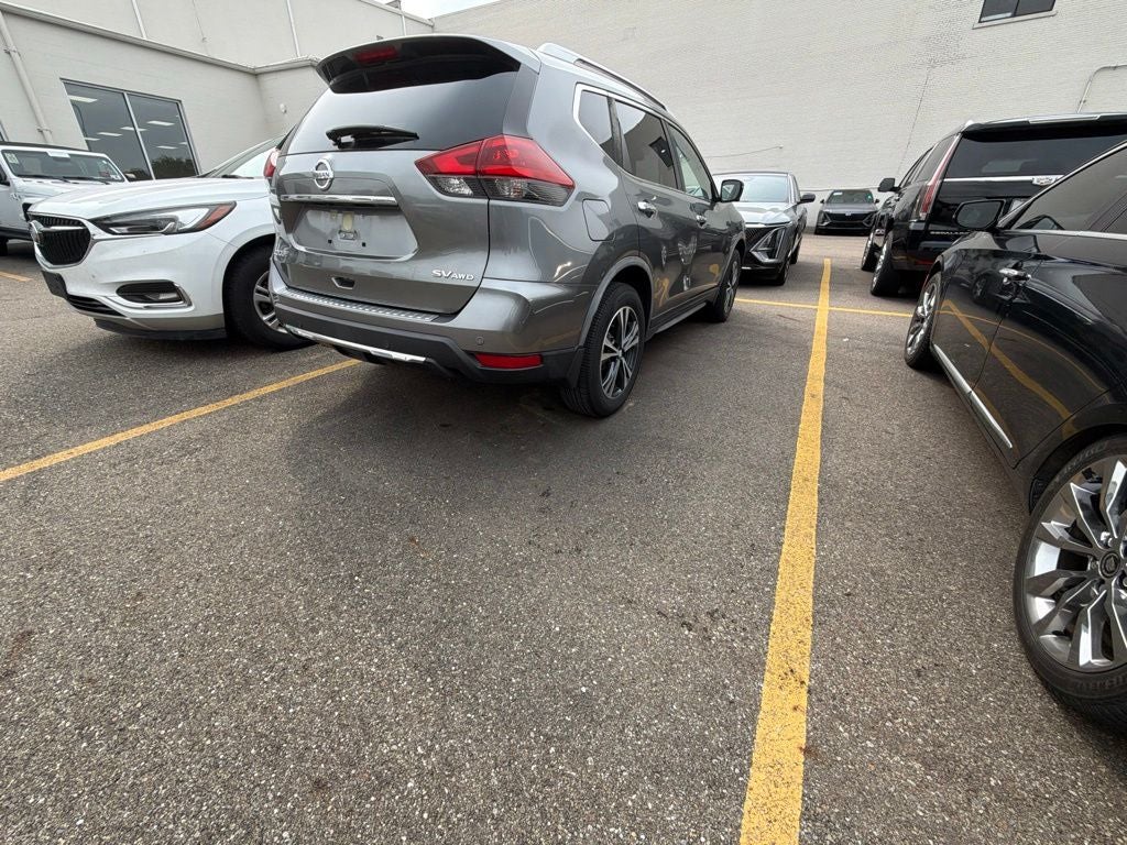 2020 Nissan Rogue SV
