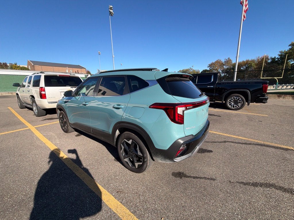 2025 Kia Seltos EX
