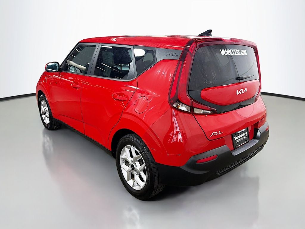 2022 Kia Soul LX