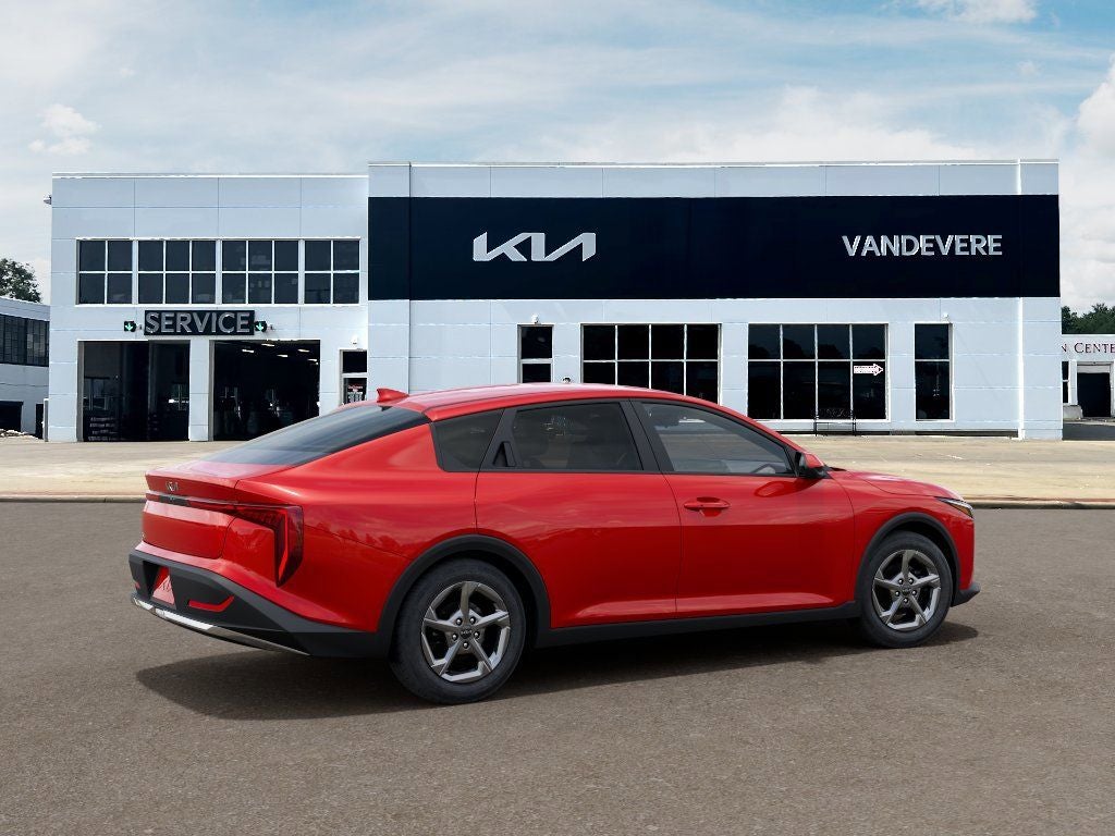 2026 Kia K4 LXS