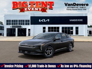 2026 Kia K4 LXS