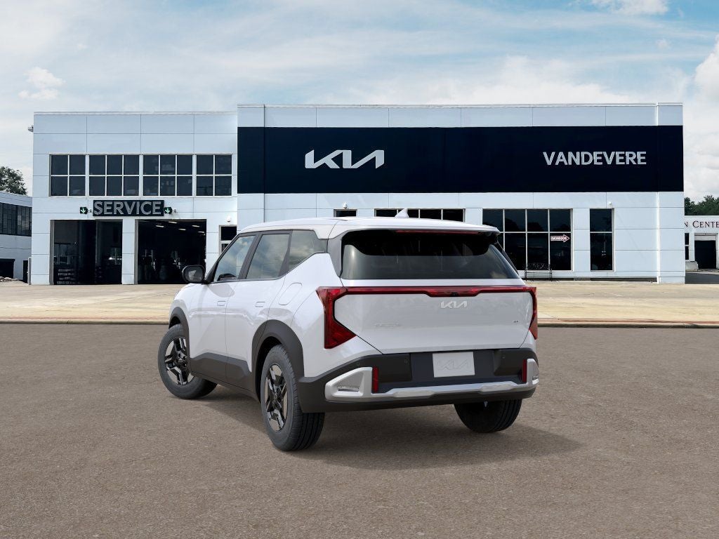 2027 Kia Seltos LX