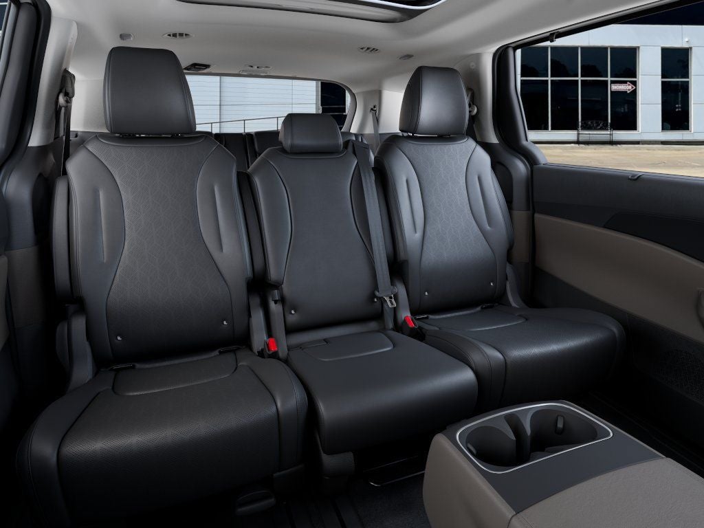 2027 Kia Carnival Hybrid Base