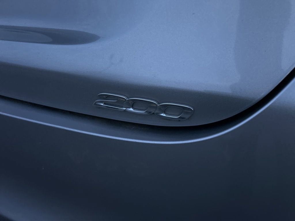 2016 Chrysler 200 Limited