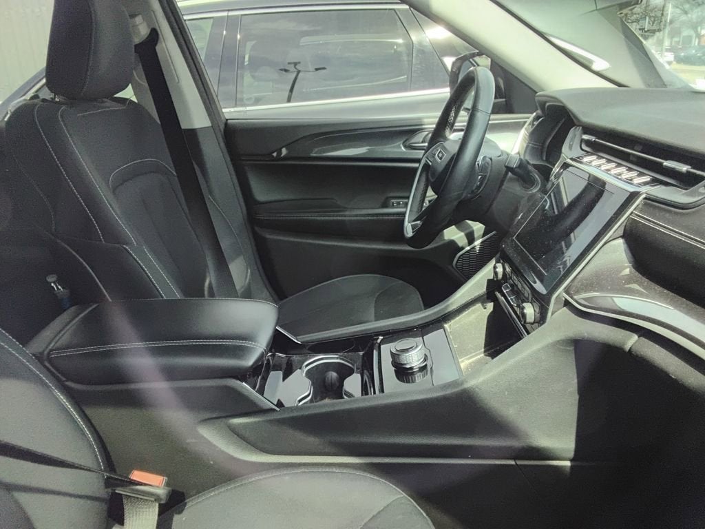 2021 Jeep Grand Cherokee L Laredo