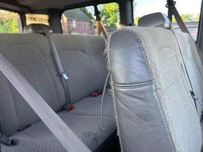 2018 Chevrolet Express Passenger 3500 LT