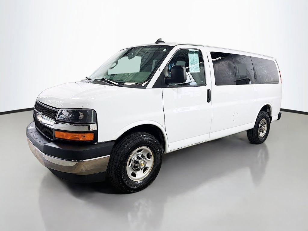 2018 Chevrolet Express Passenger 3500 LT