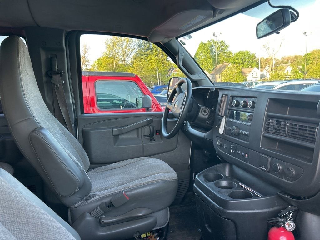 2018 Chevrolet Express Passenger 3500 LT
