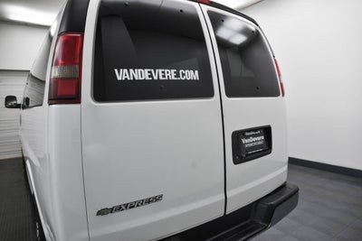 2018 Chevrolet Express Passenger 3500 LT