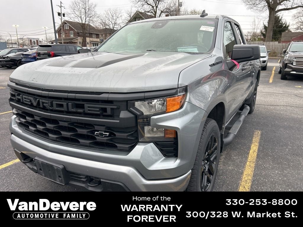 2023 Chevrolet Silverado 1500 Custom