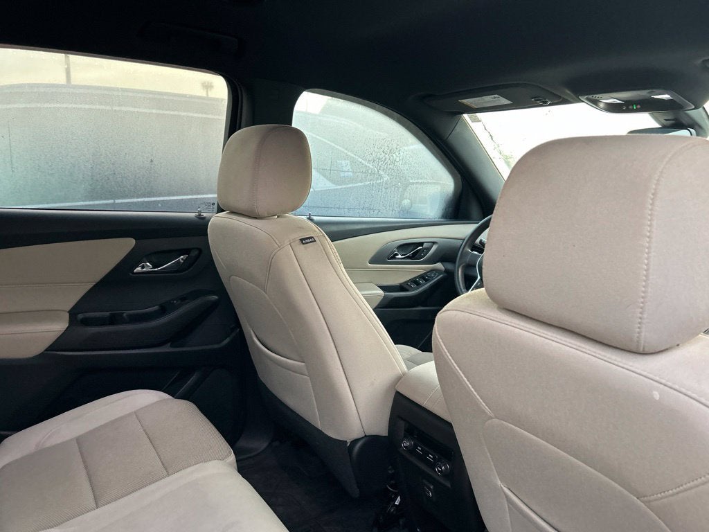 2022 Chevrolet Traverse LS