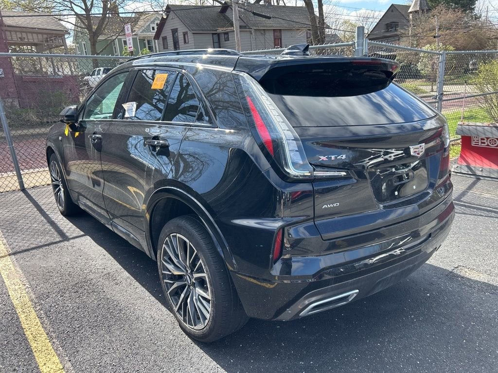 2024 Cadillac XT4 Sport