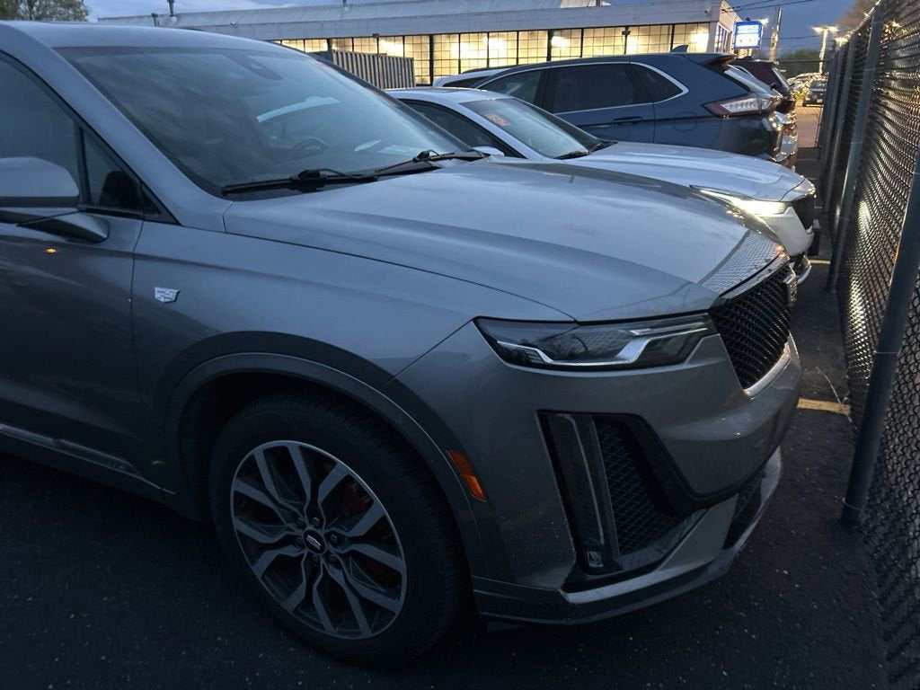 2023 Cadillac XT6 Sport