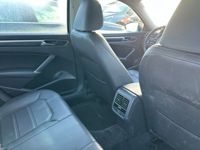 2018 Volkswagen Passat 2.0T SE