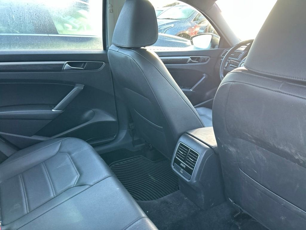 2018 Volkswagen Passat 2.0T SE