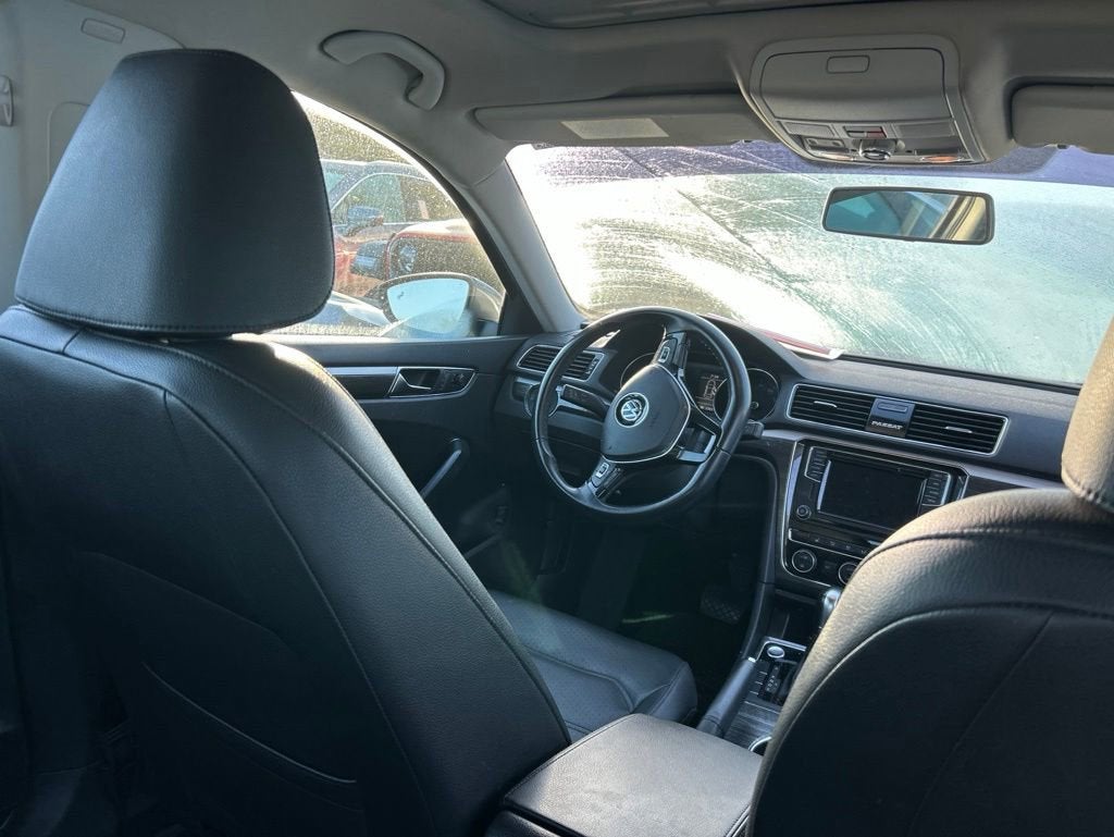 2018 Volkswagen Passat 2.0T SE
