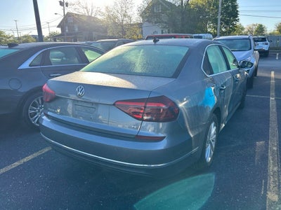 2018 Volkswagen Passat 2.0T SE