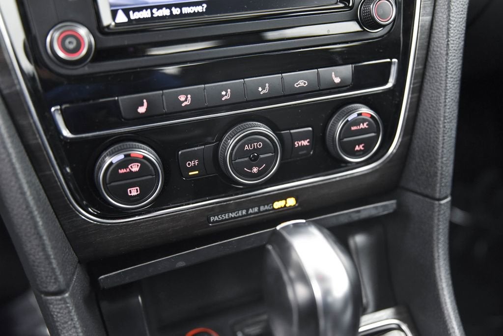 2017 Volkswagen Passat 1.8T SE