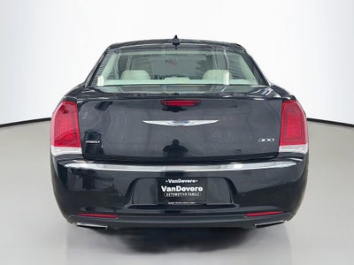 2016 Chrysler 300 Anniversary Edition