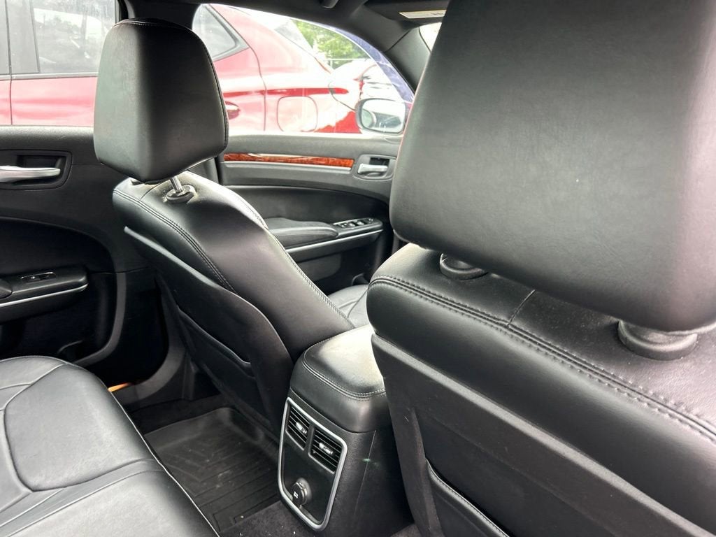 2014 Chrysler 300 BASE