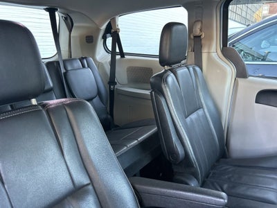 2013 Chrysler Town & Country Touring