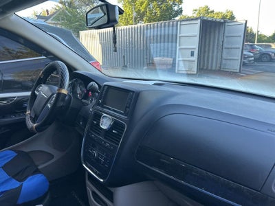 2013 Chrysler Town & Country Touring