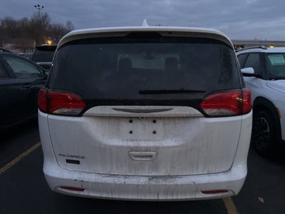 2017 Chrysler Pacifica LX
