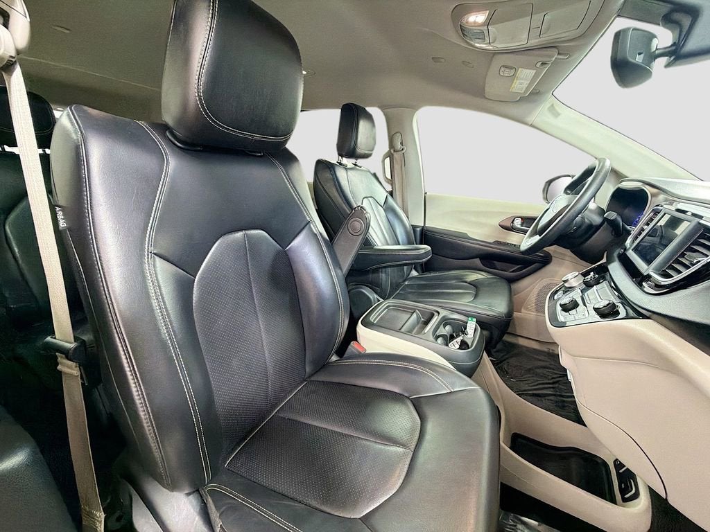 2020 Chrysler Voyager LXI