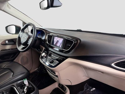 2020 Chrysler Voyager LXI