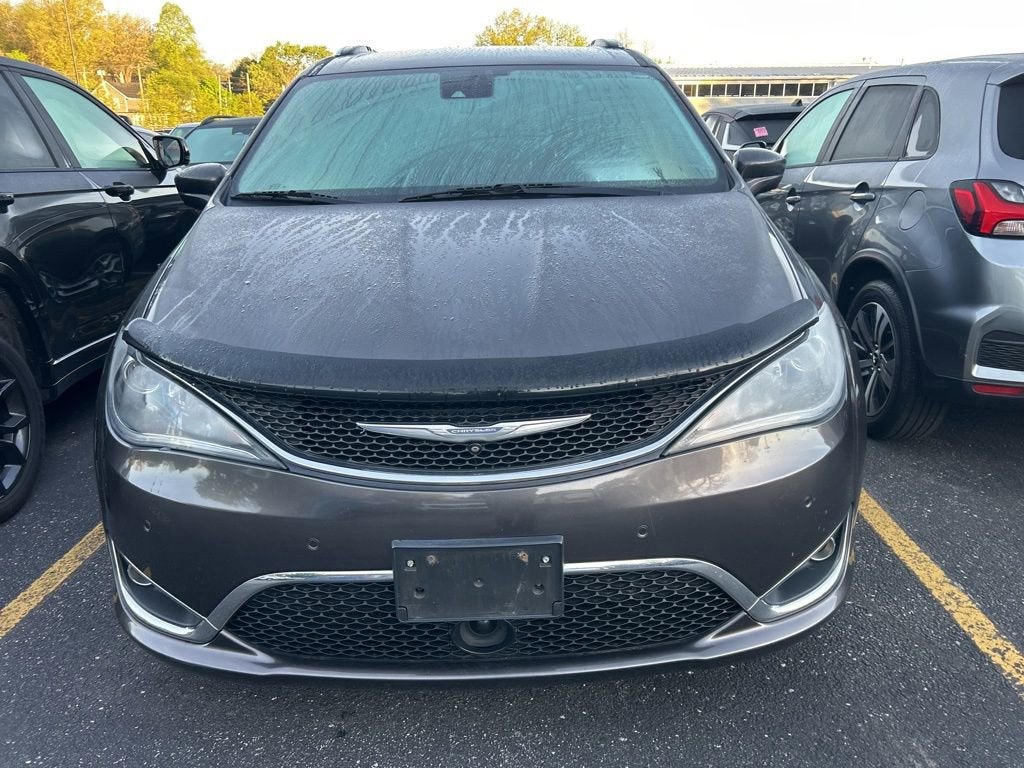 2017 Chrysler Pacifica Touring-L Plus