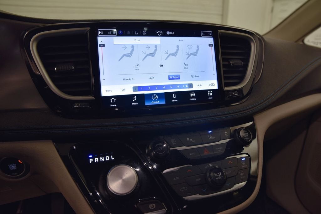 2021 Chrysler Pacifica Touring