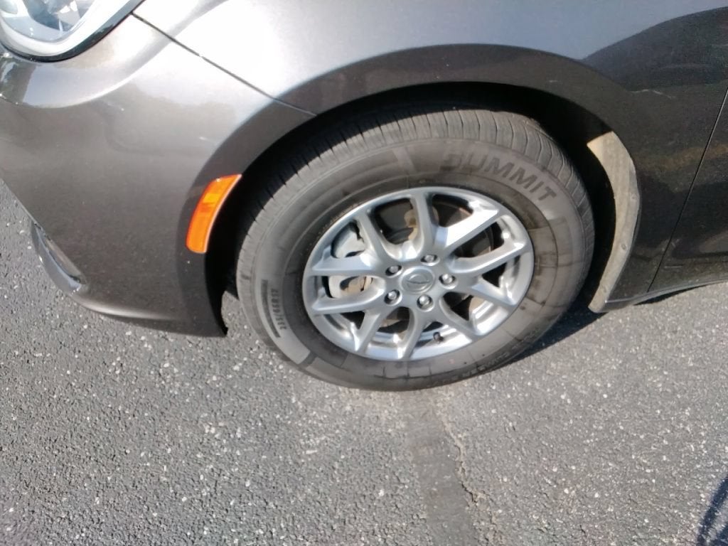 2021 Chrysler Pacifica Touring