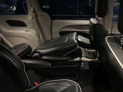 2023 Chrysler Pacifica Hybrid Limited