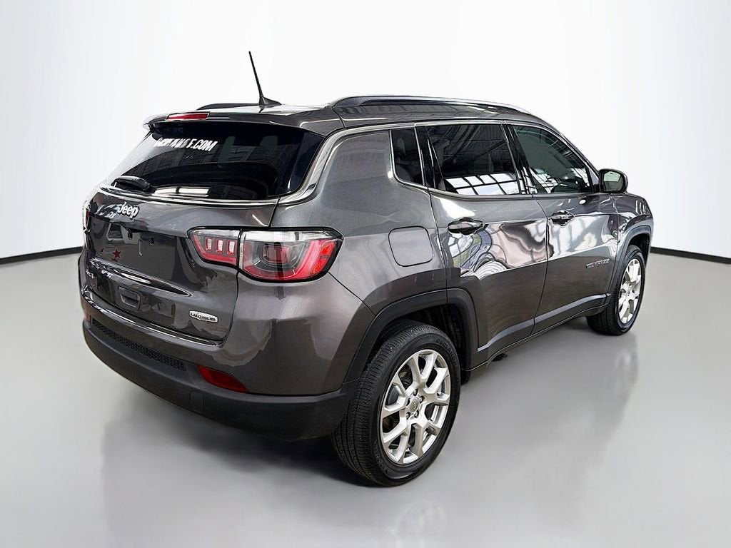 2022 Jeep Compass Latitude Lux