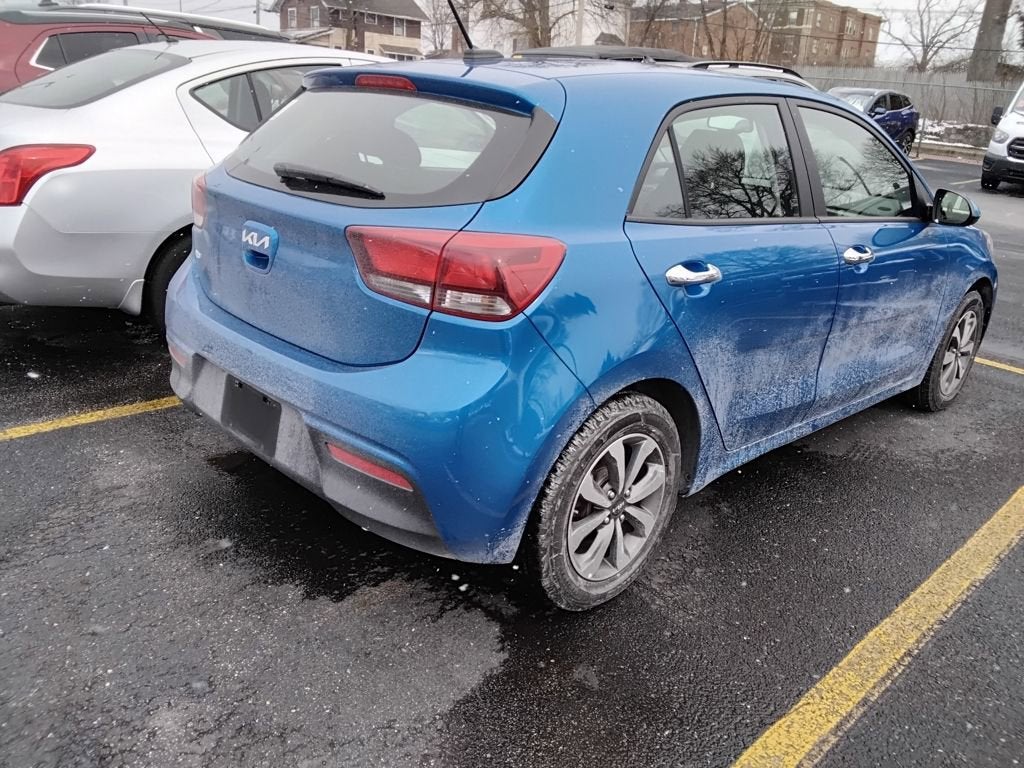 2022 Kia Rio 5-Door S