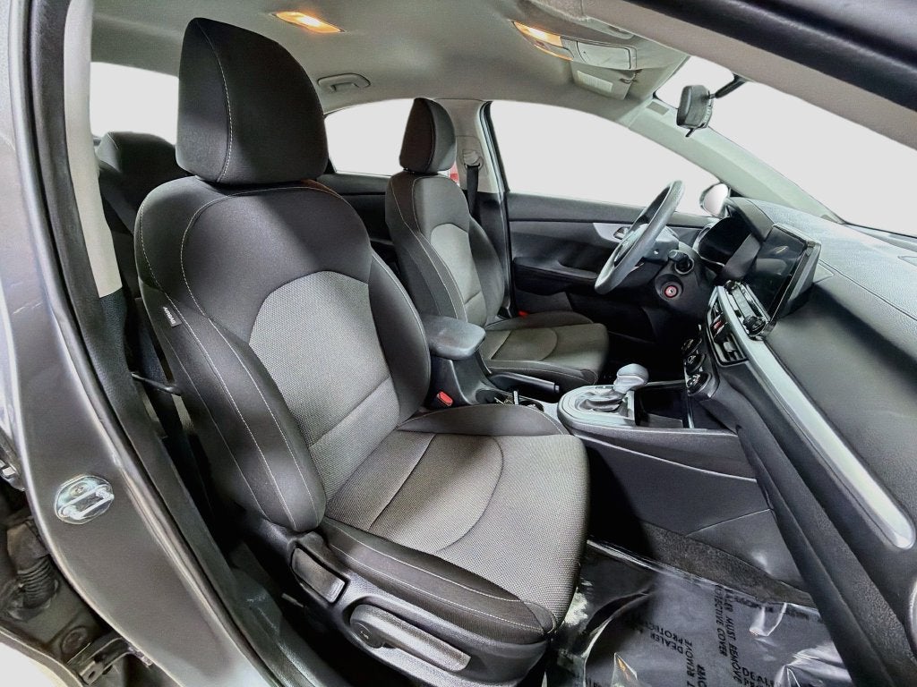 2022 Kia Forte LXS