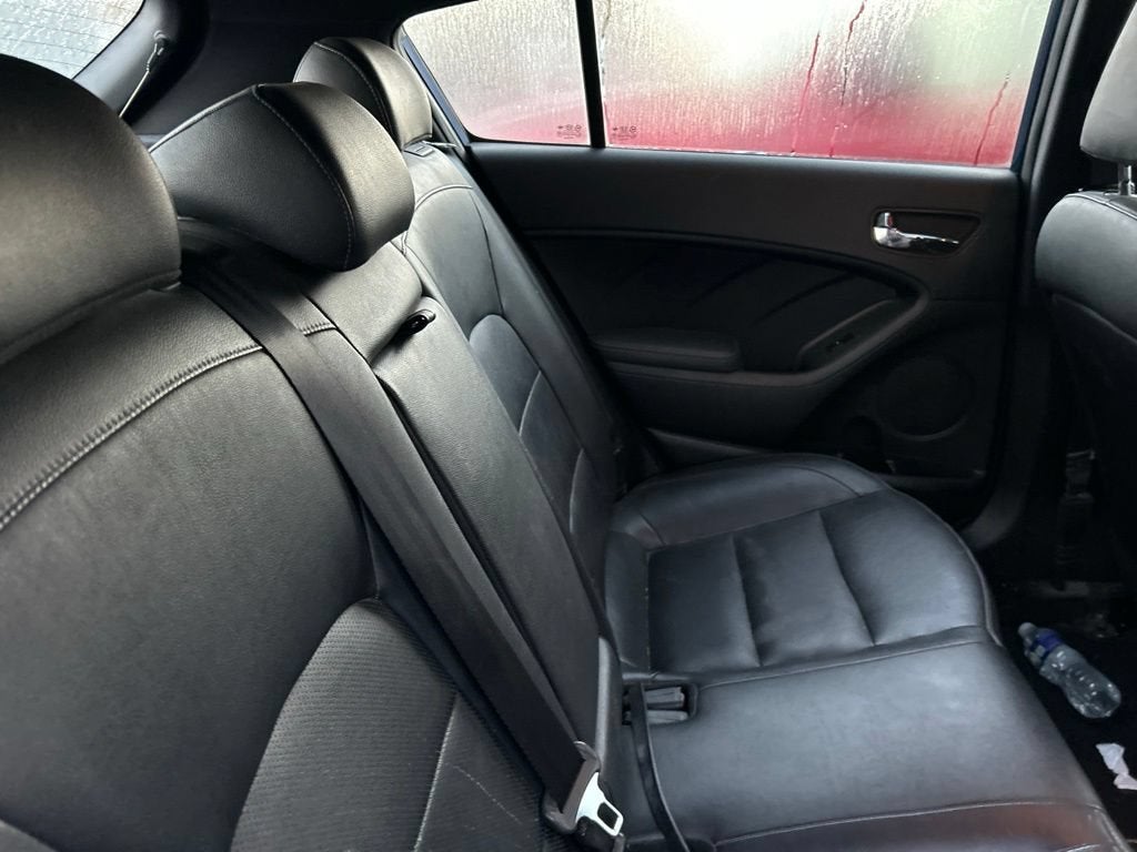 2017 Kia Forte5 SX
