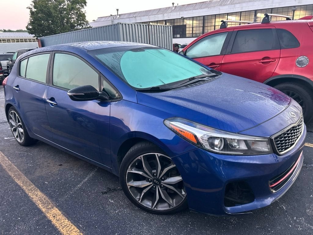 2017 Kia Forte5 SX