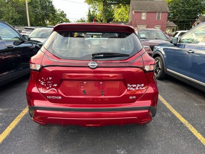 2023 Nissan Kicks SR