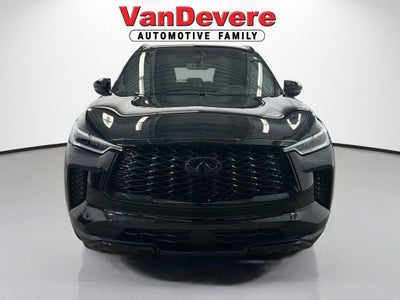 2025 INFINITI QX60 LUXE