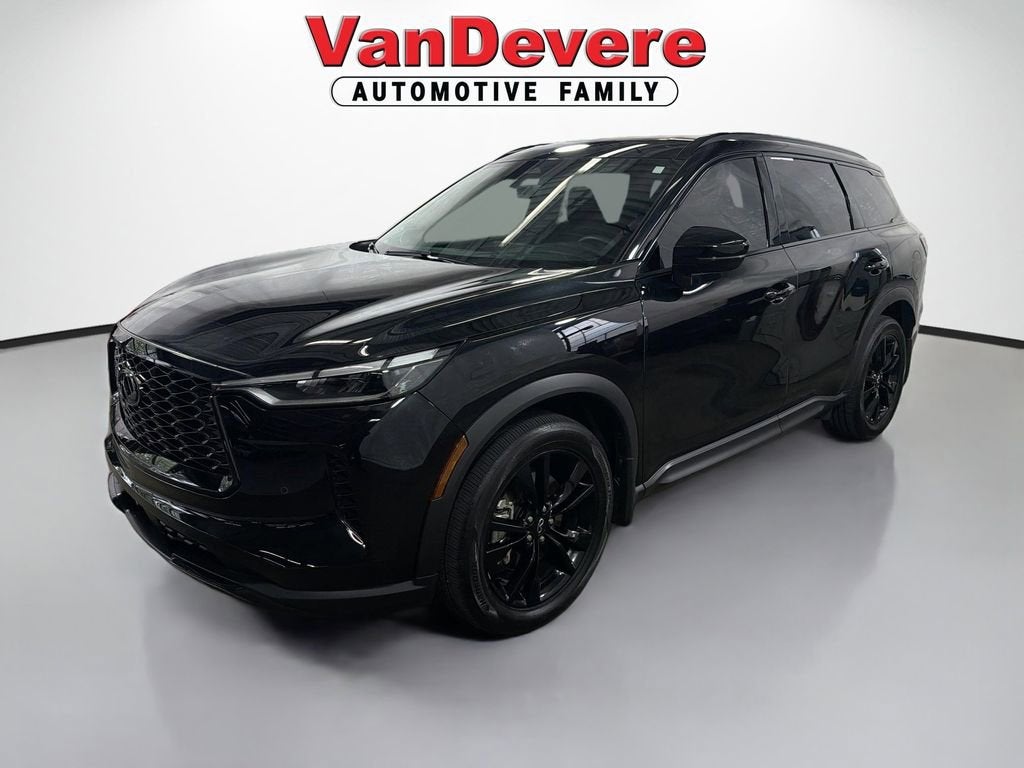 2025 INFINITI QX60 LUXE