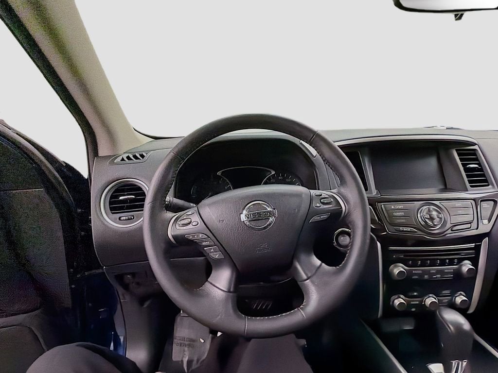 2019 Nissan Pathfinder SV