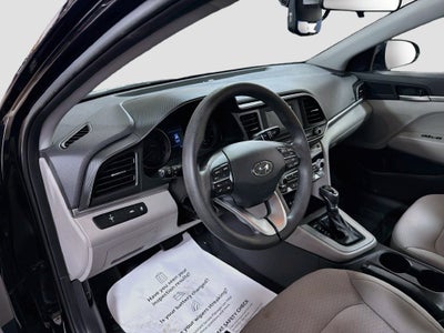 2020 Hyundai Elantra SE
