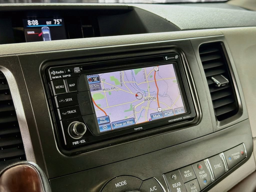 2014 Toyota Sienna XLE