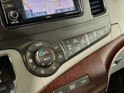 2014 Toyota Sienna XLE