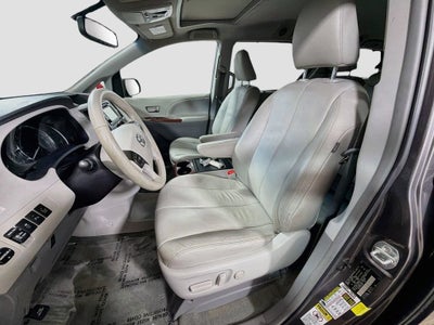2014 Toyota Sienna XLE