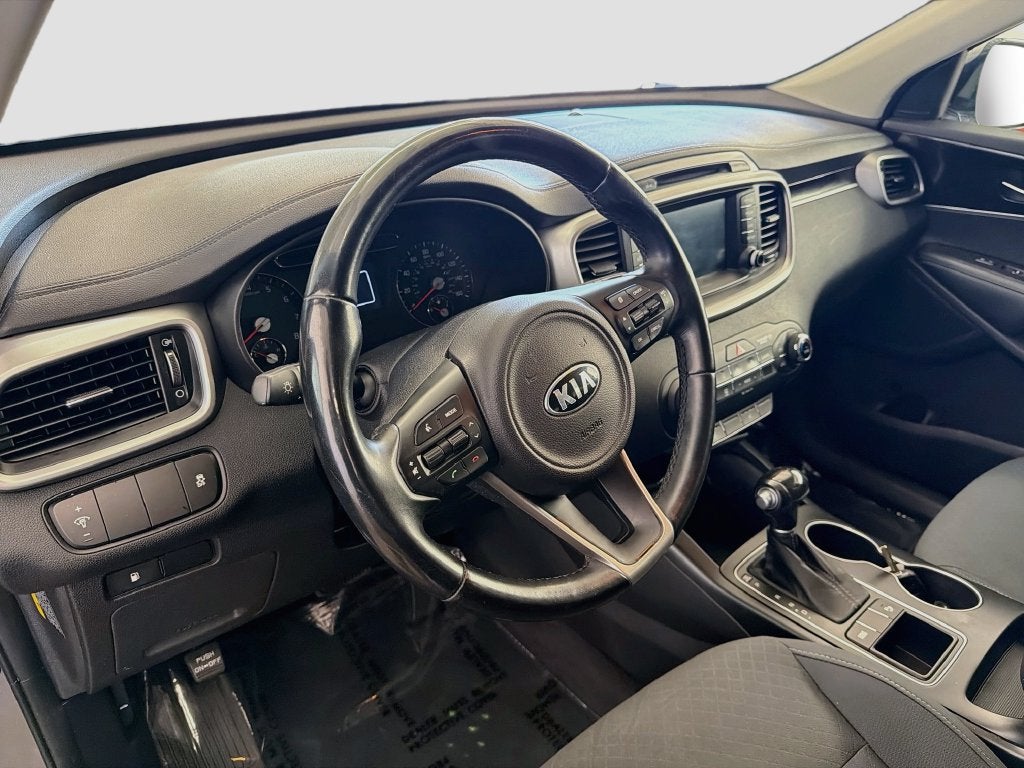 2017 Kia Sorento LX